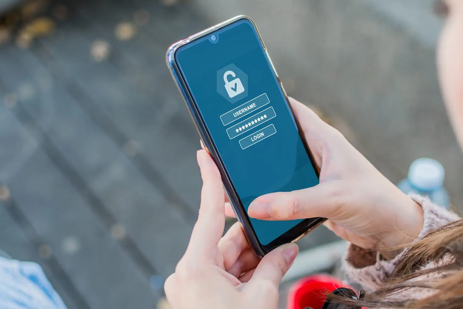 Jak chronić smartfon przed wirusami