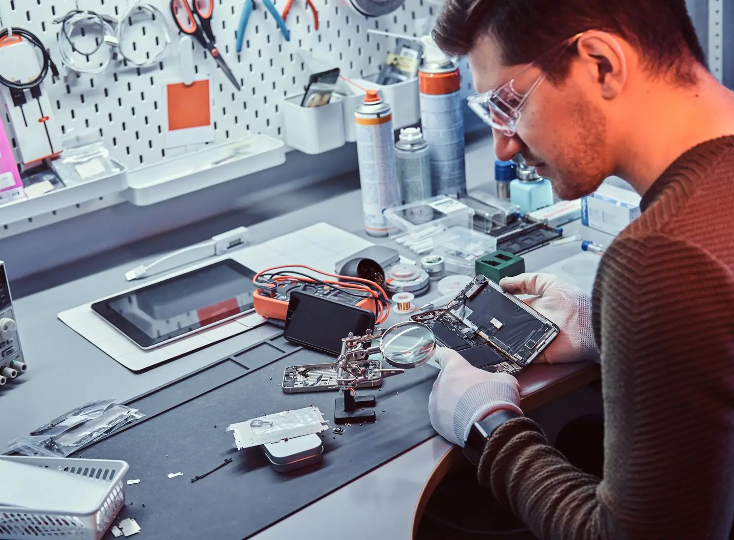 Diagnostyka i naprawa problemów z płytą główną smartfona