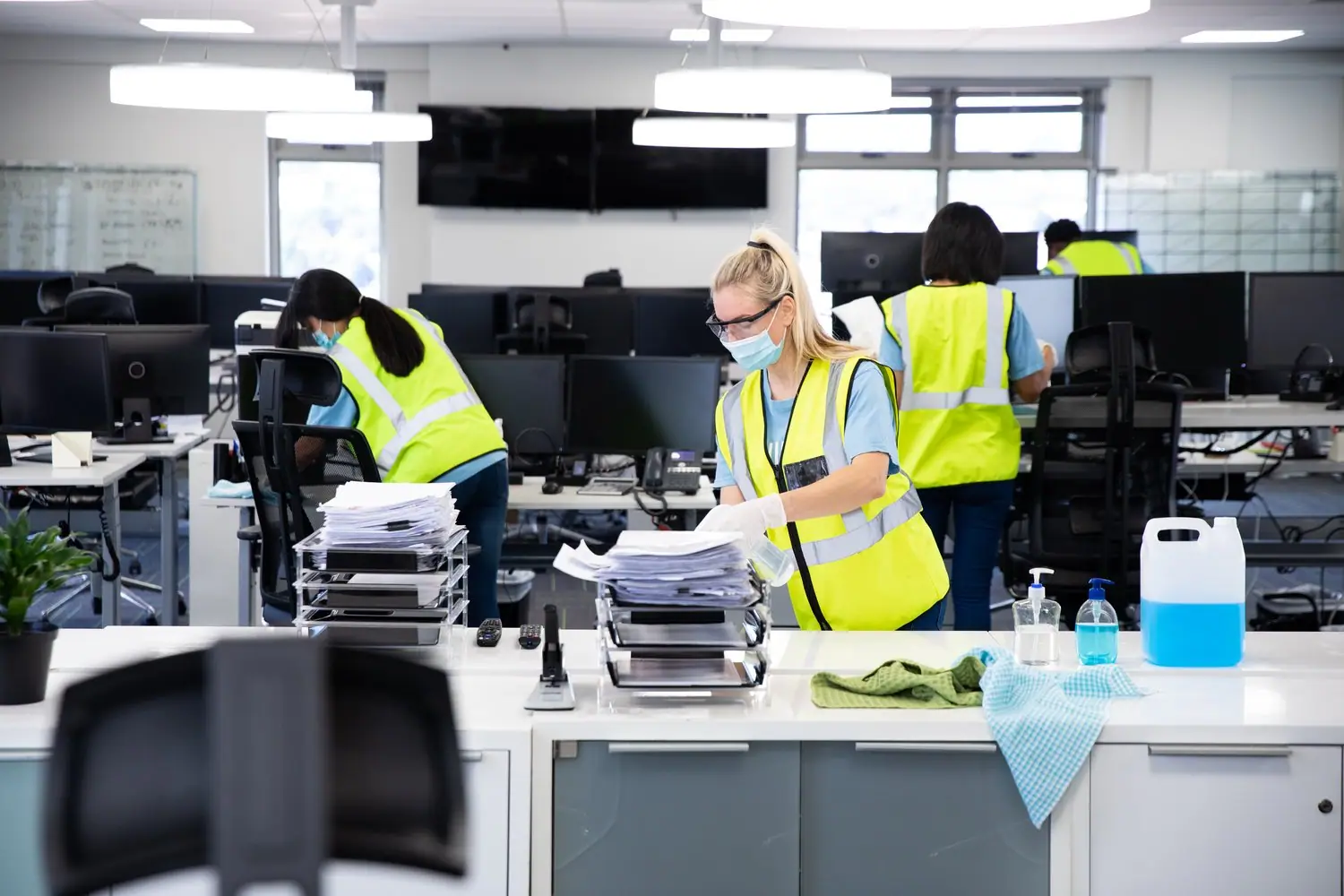 Kompleksowe usługi sprzątania dla firm i instytucji