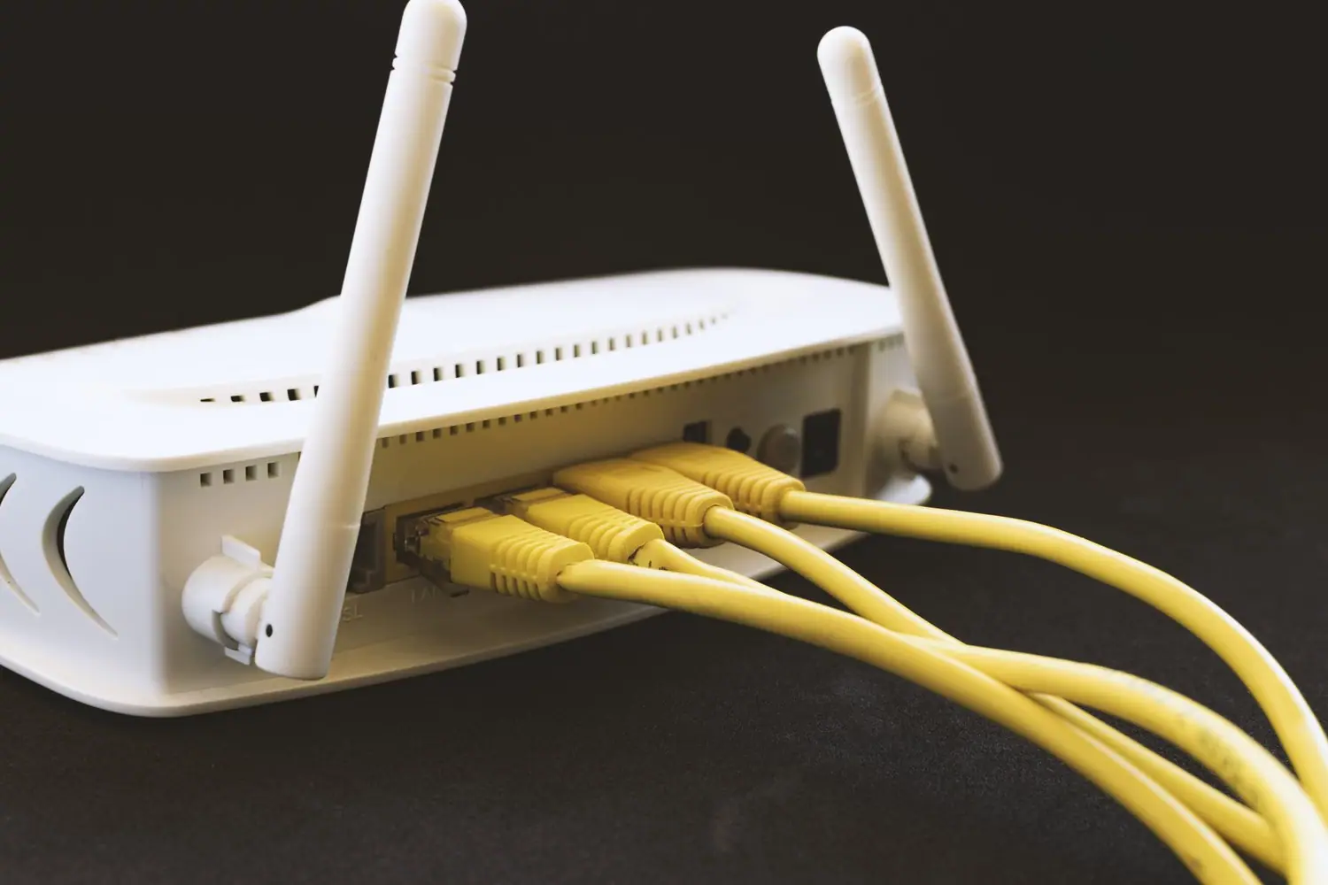 Jak przedłużyć zasięg sieci WiFi w domu - sprawdzone metody
