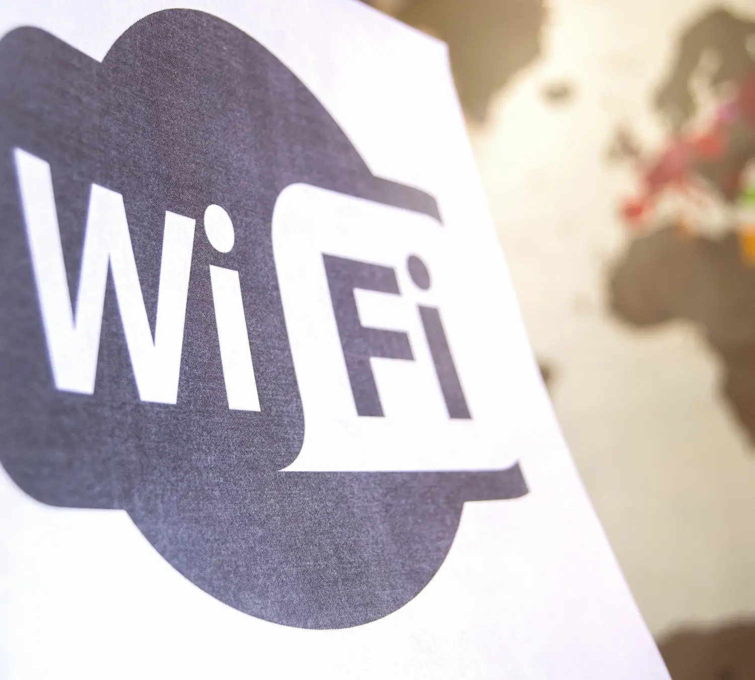 Jak rozpoznać próby włamania do sieci WiFi - sygnały ostrzegawcze